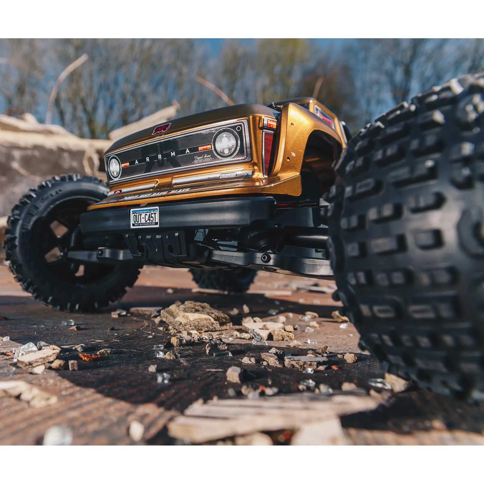 Arrma Outcast 4X4 BLX 1/10 Stunt Truck ARA4410V2