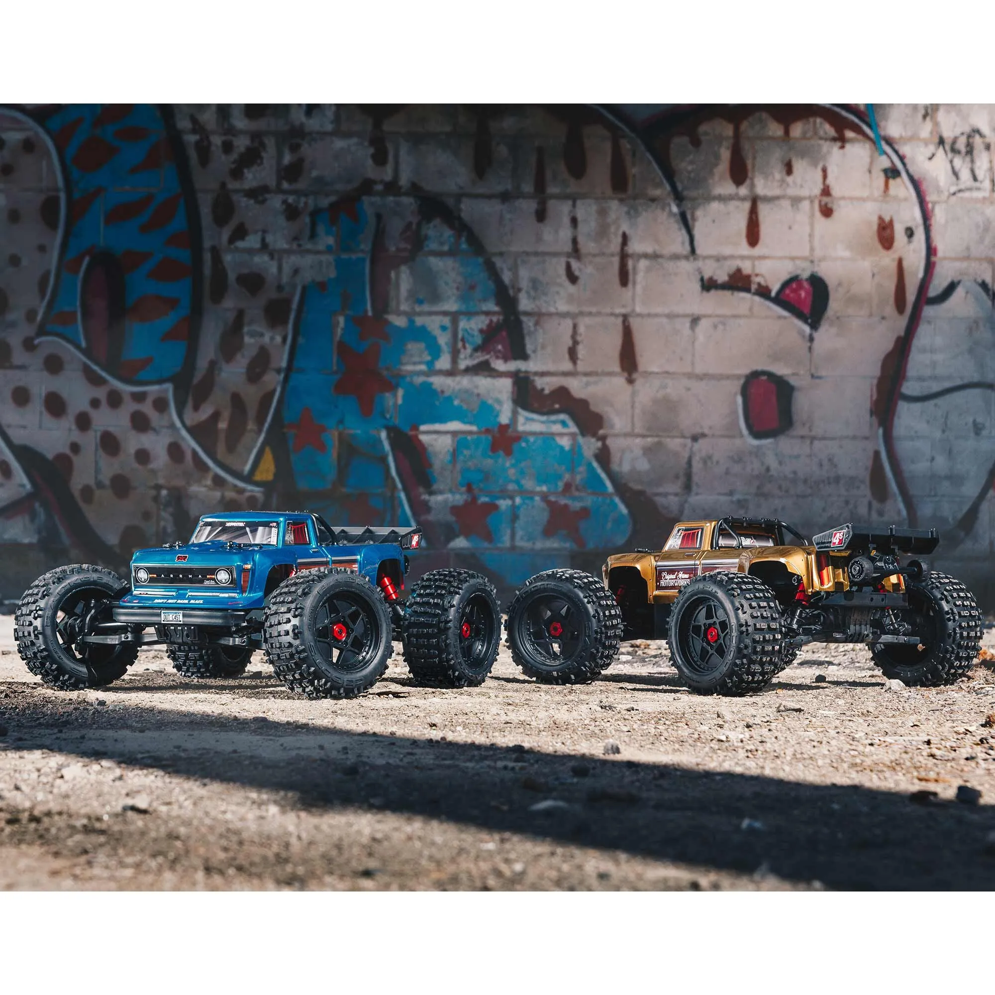 Arrma Outcast 4X4 BLX 1/10 Stunt Truck ARA4410V2