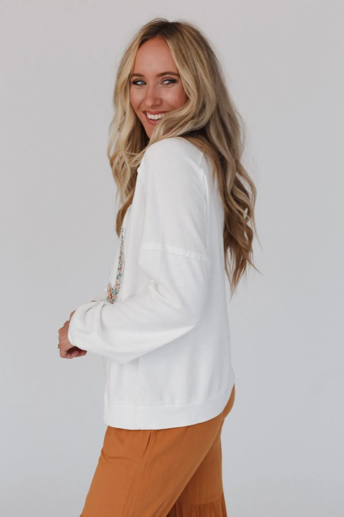 Jenny Floral Peace Sign Pullover Top - Off White