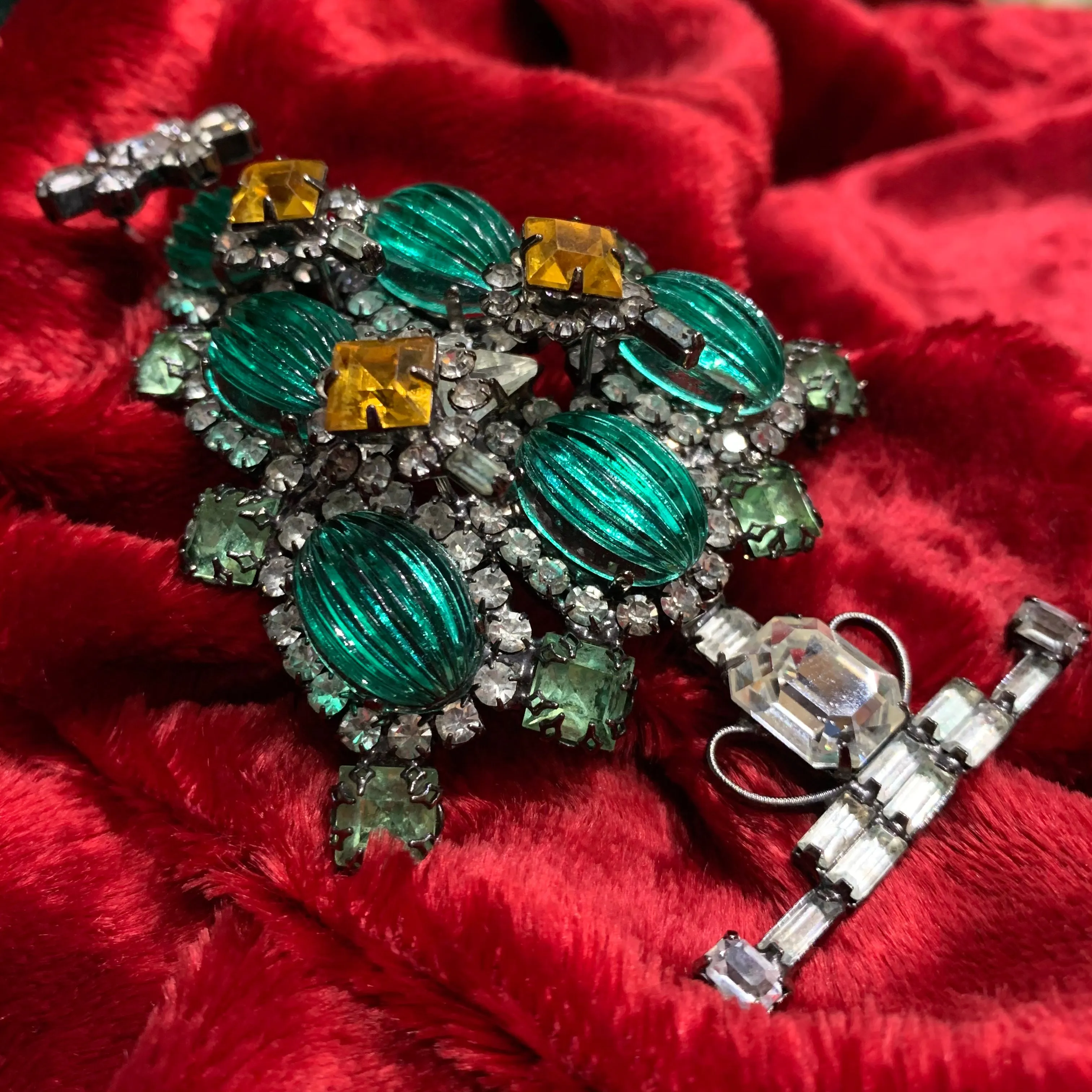 Larry Vrba Christmas Tree Brooch