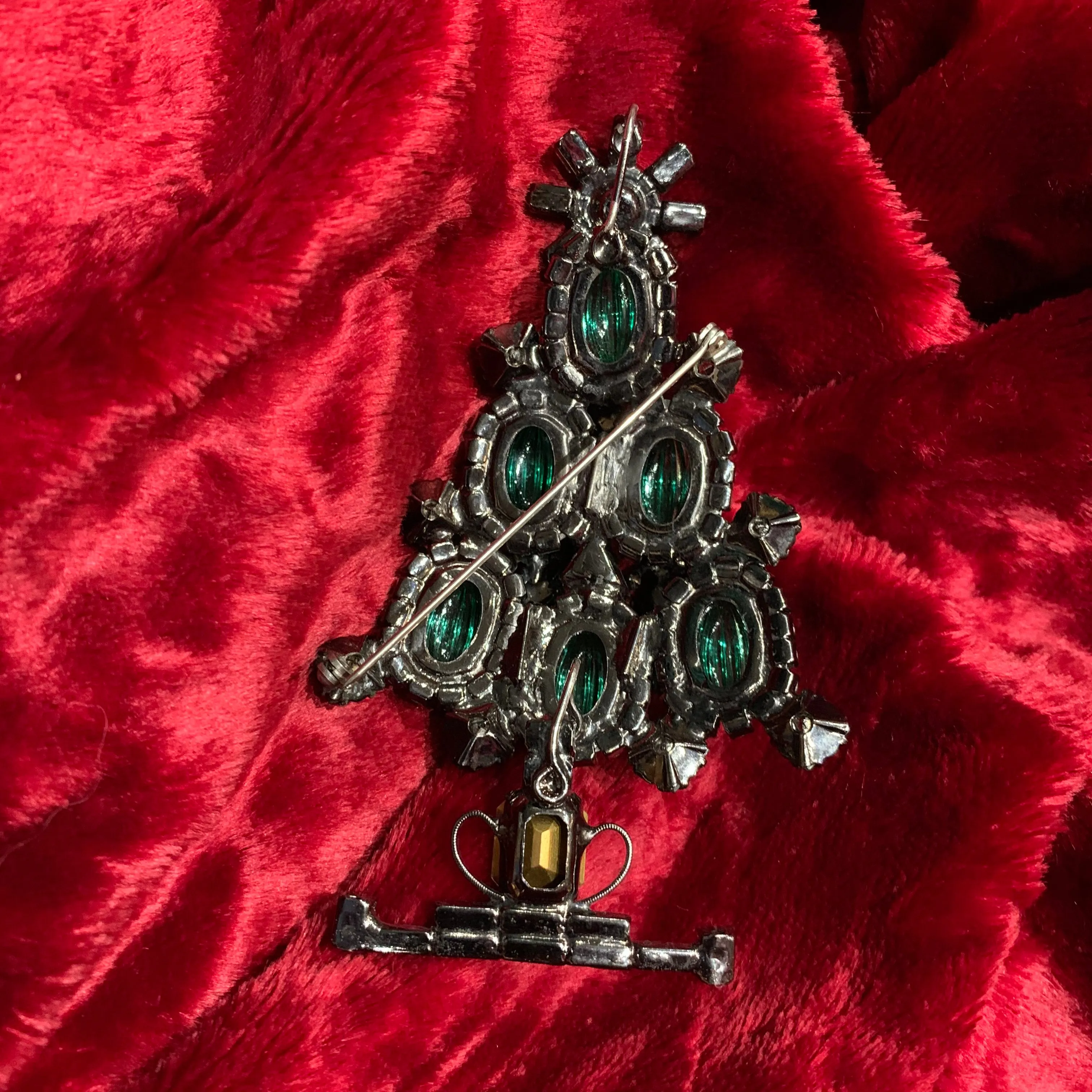 Larry Vrba Christmas Tree Brooch