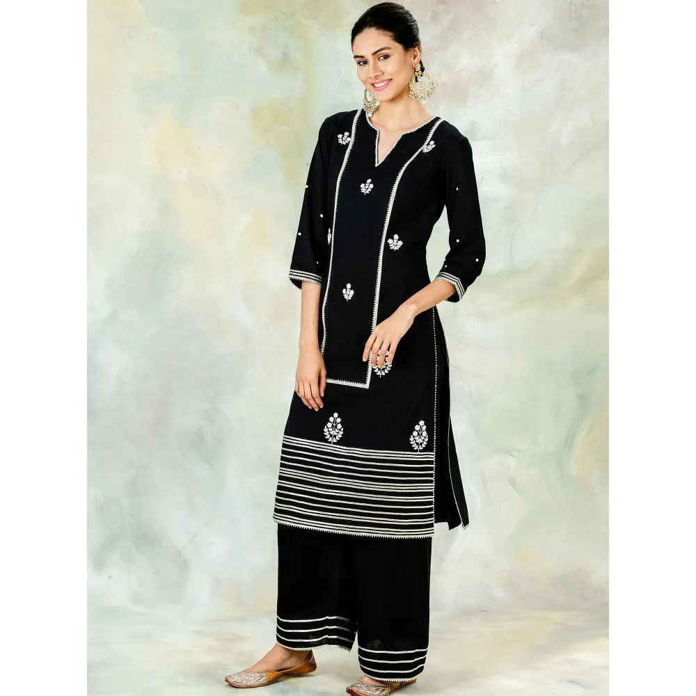 Mandira Wirk Classic Straight Embellished Kurta With Pant And Dupatta (Set of 3)