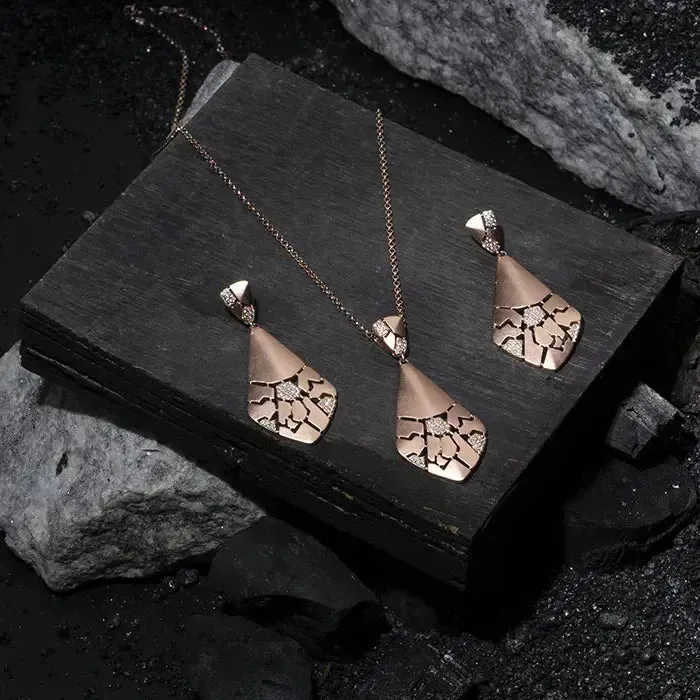 Mystic Lagoon Rose-Gold Pendant Chain Set