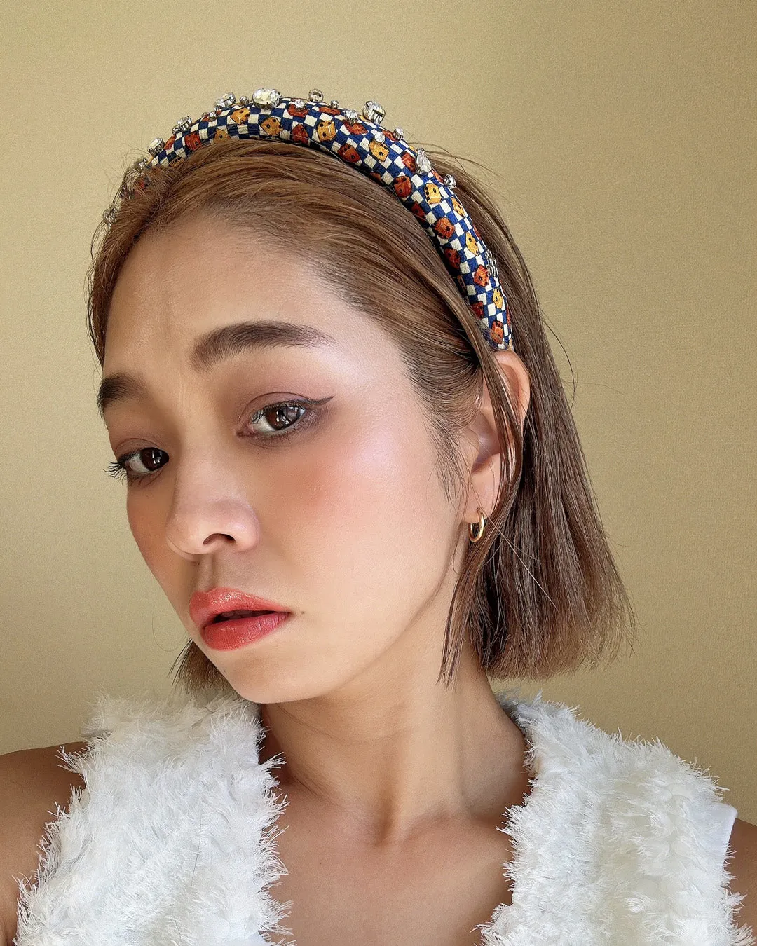 Slender Headband White Blue Dice