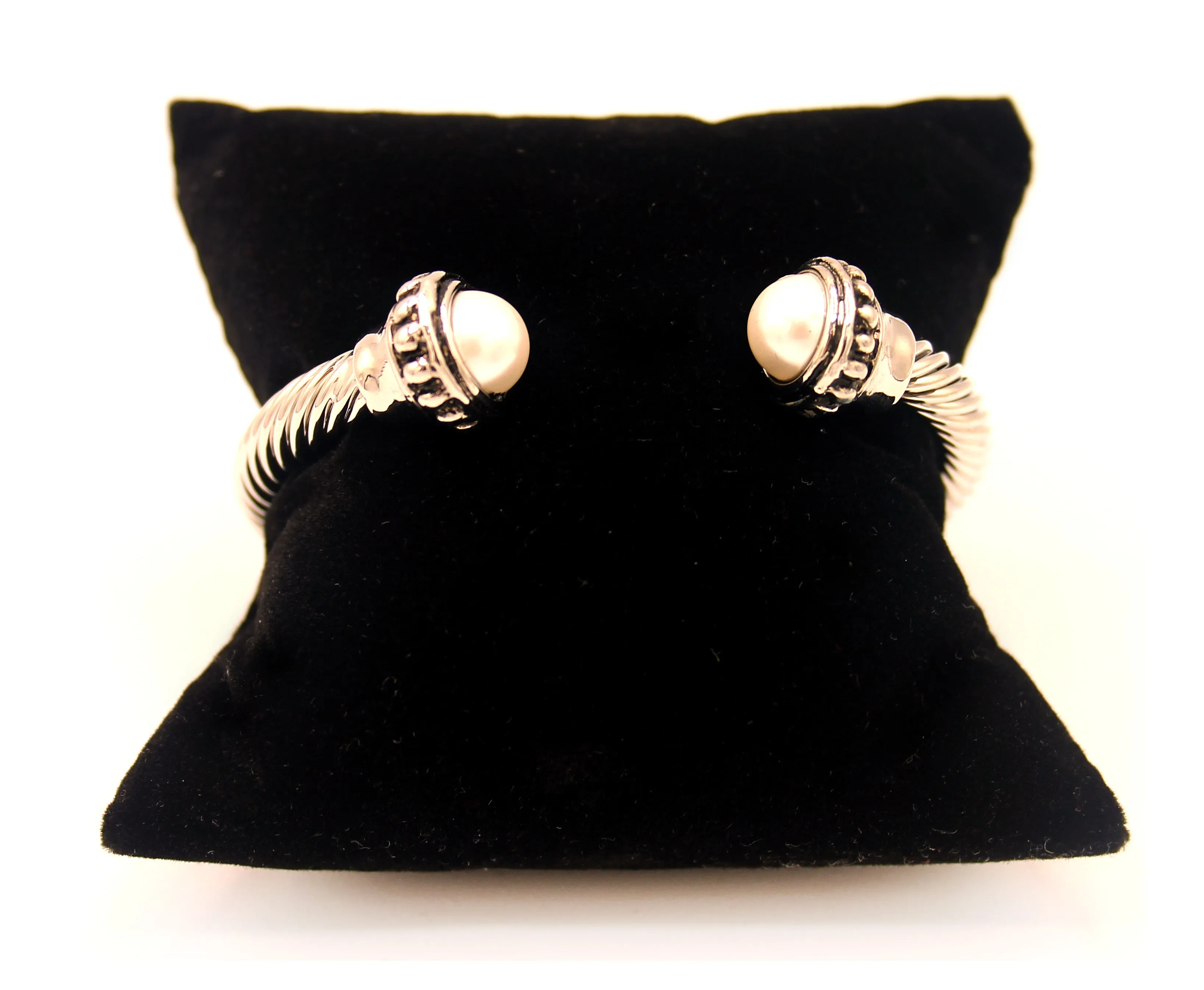 Twisted Silver Bracelet with Pearl on ends