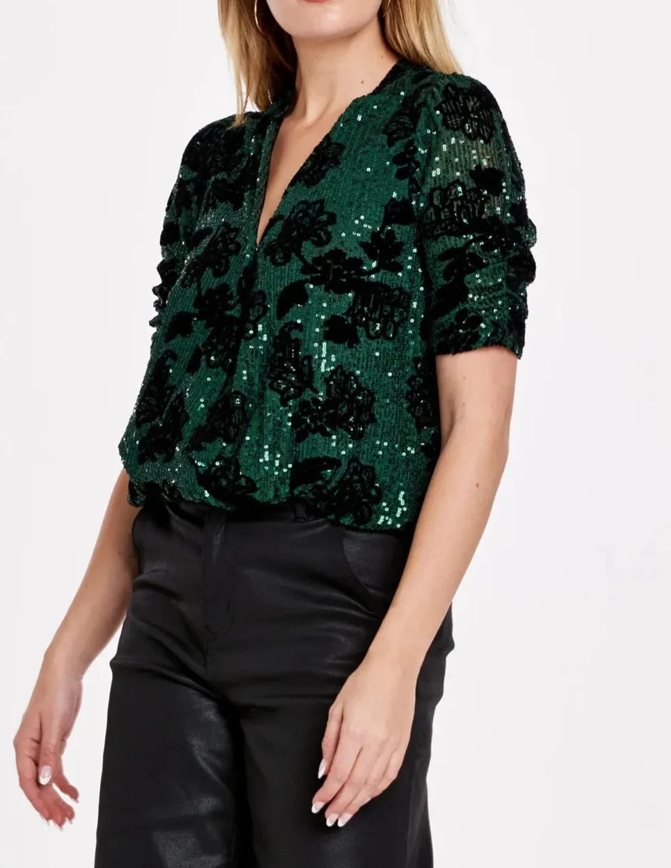 Yazmine Sparkling Lily Top